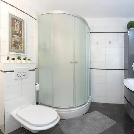 公寓 With 5 Bedrooms