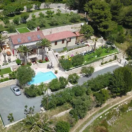 With 5 Bedrooms
